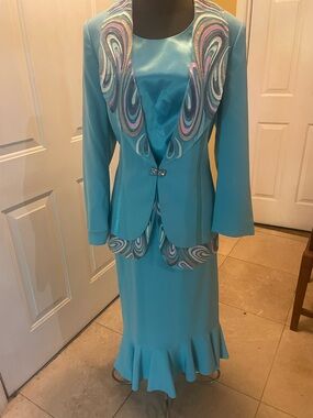DVC Exclusive Aqua Blue 3-piece Skirt Suit with Swirl Trim